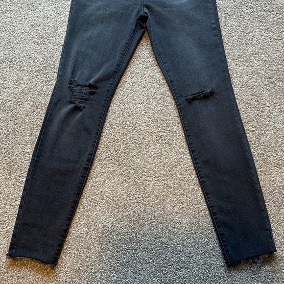 Madewell 9” Mid-Rise Skinny Jeans - Picture 3 of 9